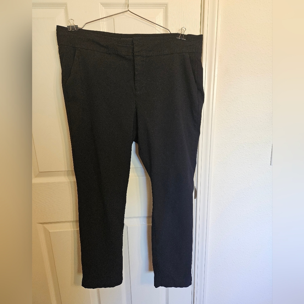 Torrid Size 18S Black Studio Work Pants